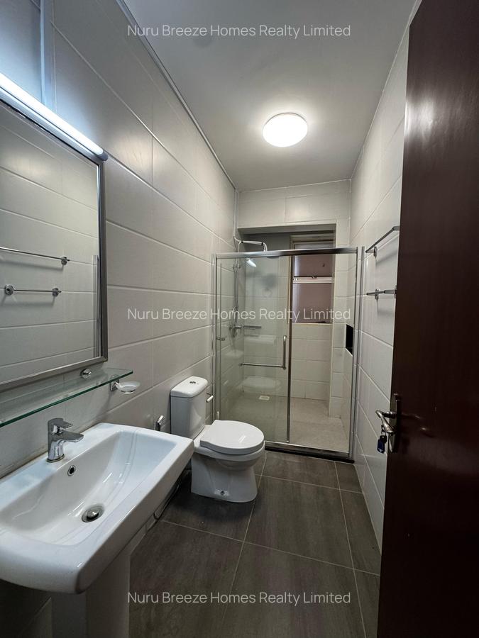 3 Bed Apartment with En Suite in General Mathenge - 14