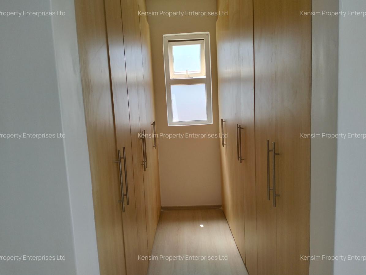 3 Bed Apartment with En Suite in Westlands Area - 13