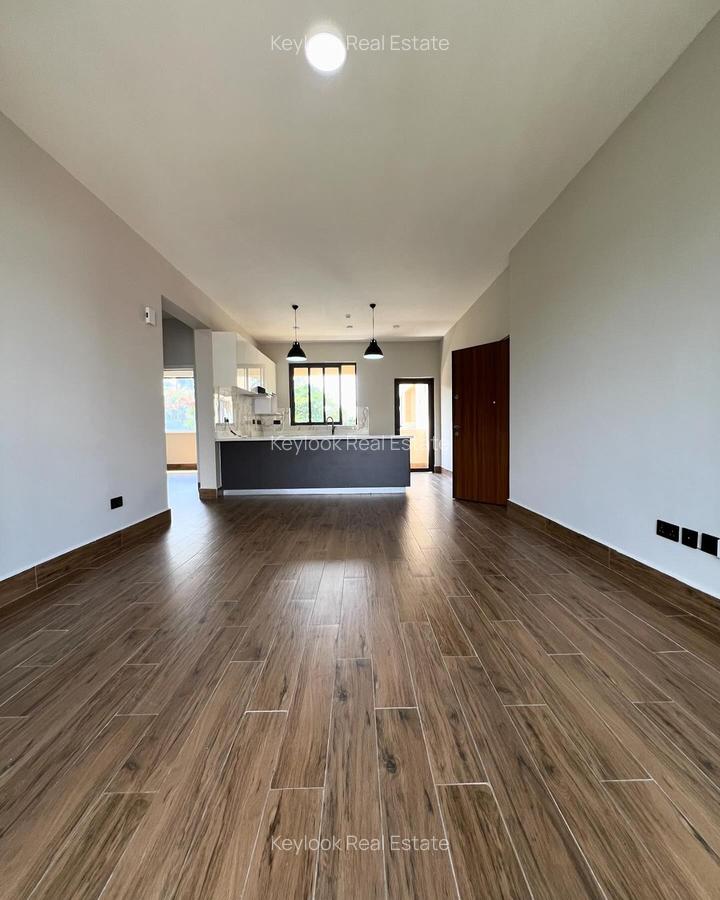 2 Bed Apartment with En Suite at Lavington - 8