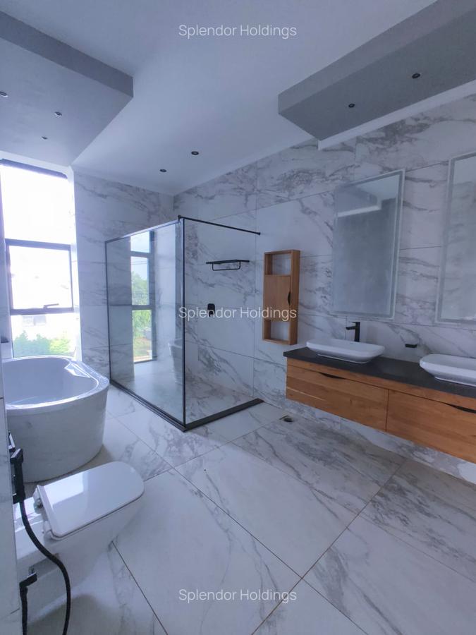 5 Bed Villa with En Suite in Loresho - 8