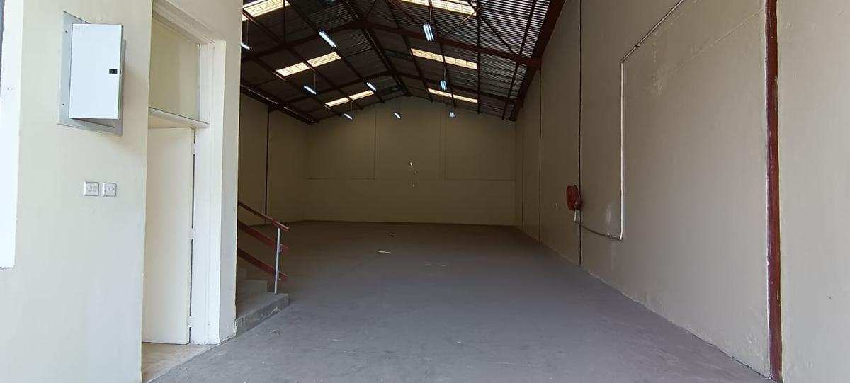 5,527 ft² Warehouse with Service Charge Included in Mombasa Road - 4