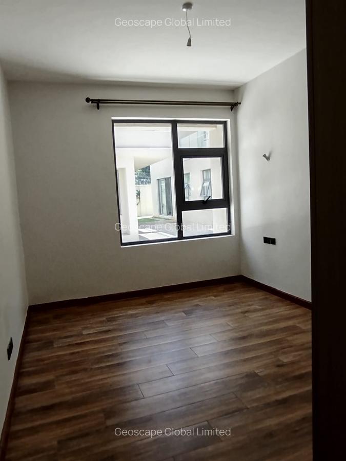 6 Bed Townhouse with En Suite in Lavington - 6