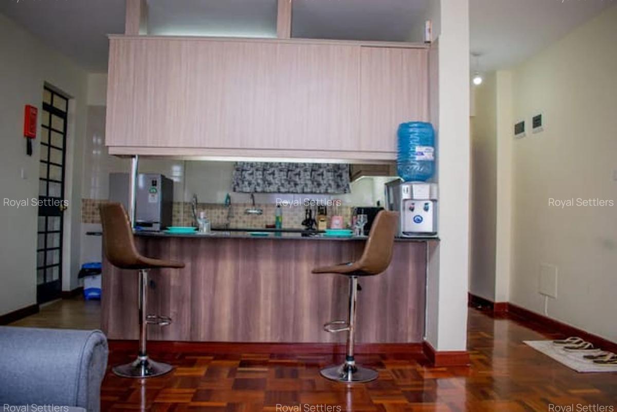 Serviced 1 Bed Apartment with En Suite at Westlands Close - 10