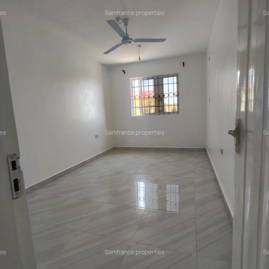 1 Bed Apartment with En Suite at Prideinn Paradise - 5