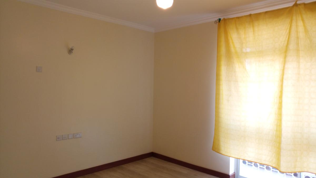 3 Bed Apartment with En Suite at Parklands Estate - 8