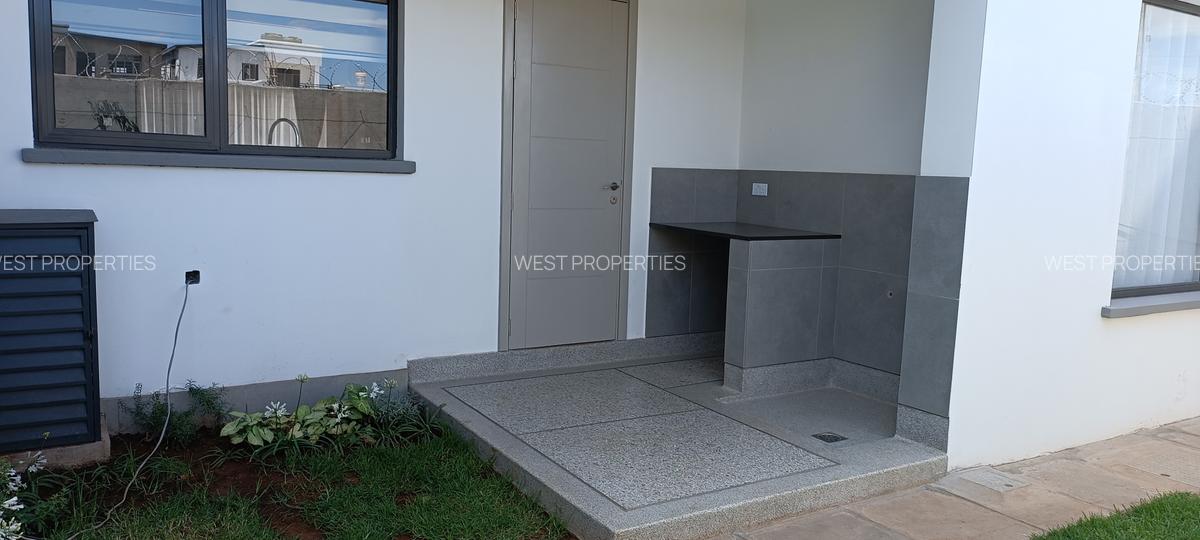 5 Bed Townhouse with En Suite at Langata - 19
