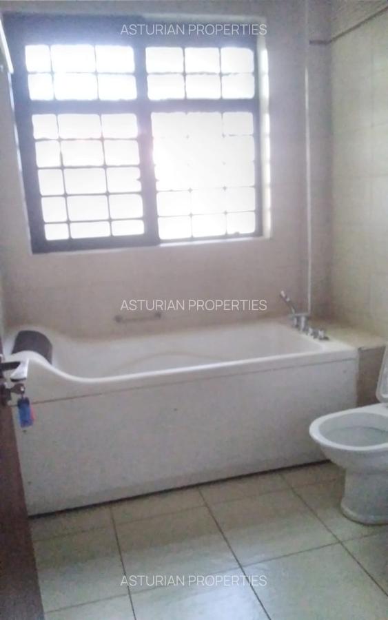 3 Bed Townhouse with En Suite in Runda - 5