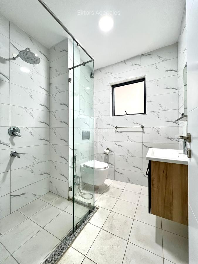 2 Bed Apartment with En Suite at Argwings Kodhek Road - 9