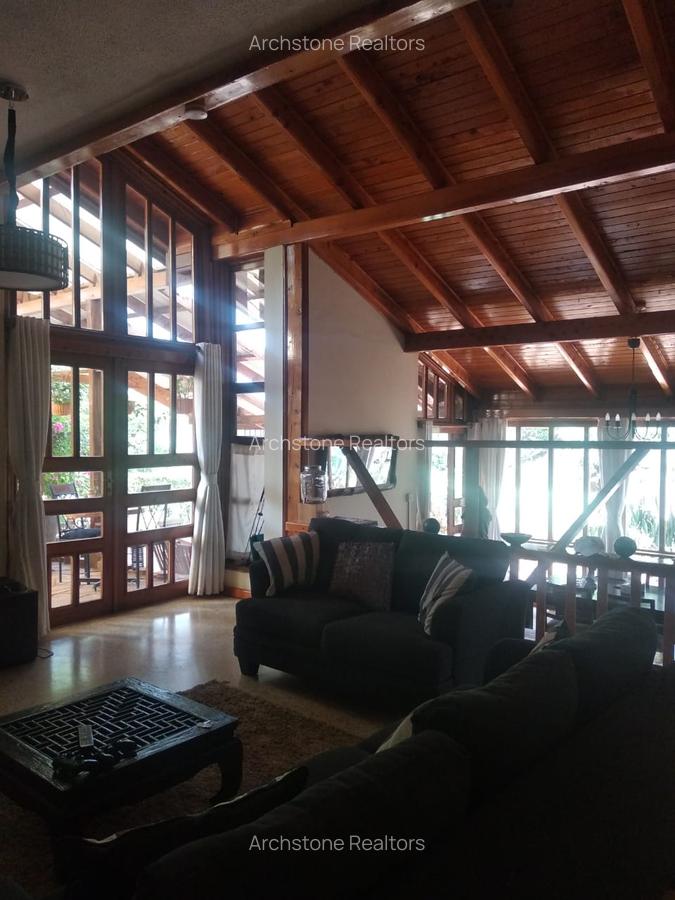 2 Bed House with Swimming Pool in Ridgeways - 7