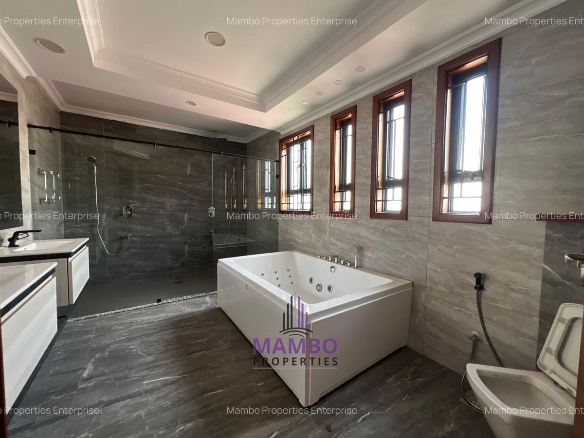 6 Bed Townhouse with En Suite at Maji Mazuri Rd - 12