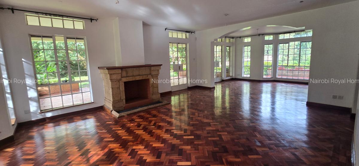 5 Bed House with En Suite at Rosslyn Lone Tree - 20