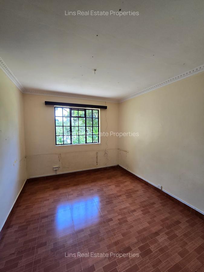 4 Bed House with En Suite in Loresho - 12