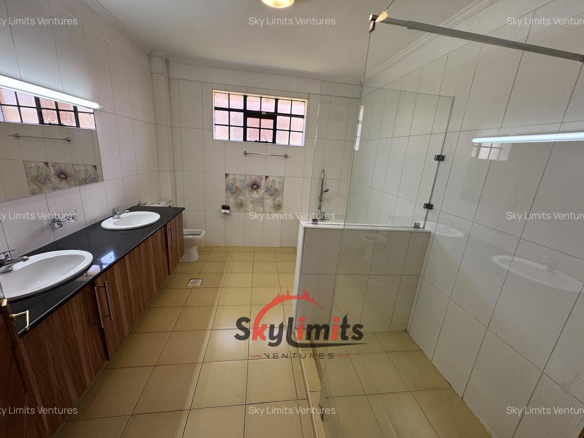 4 Bed Townhouse with En Suite at Kitisuru Rd - 8