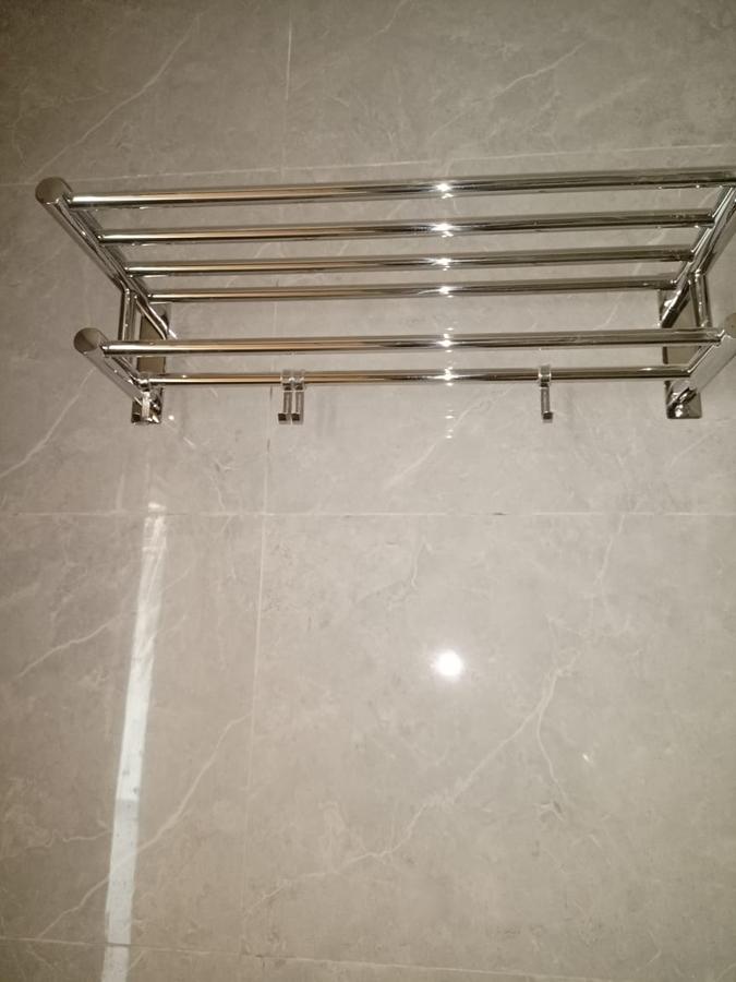 1 Bed Apartment with En Suite at Kingara Rd - 13