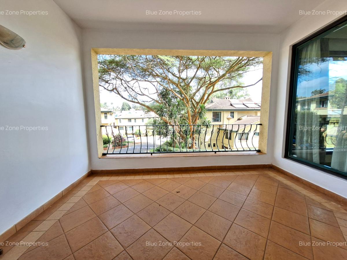 3 Bed Townhouse with En Suite at Off Grevillea Grove - 6