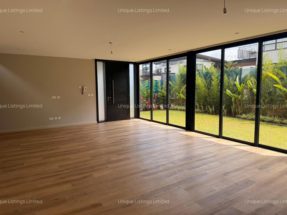 4 Bed Villa with En Suite in Runda - 8
