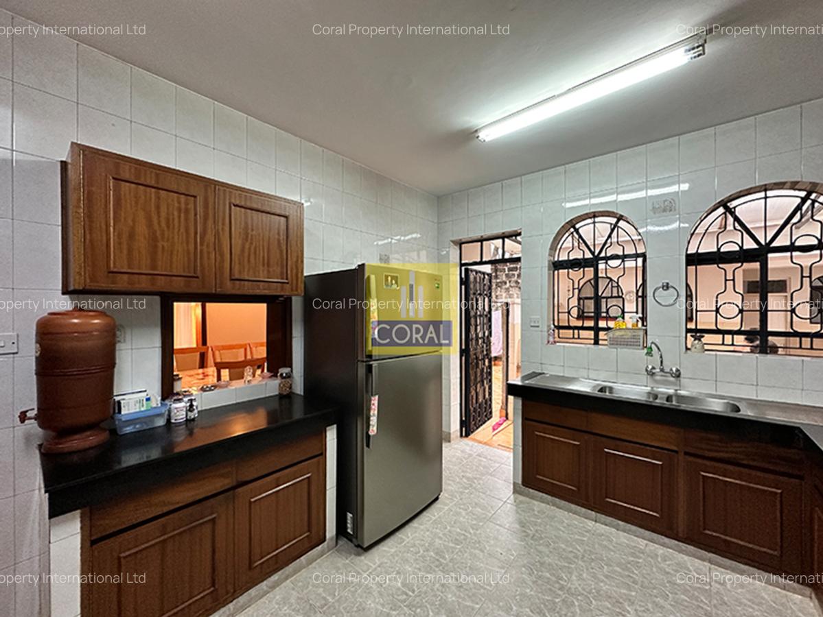 5 Bed Townhouse in Westlands Area - 5