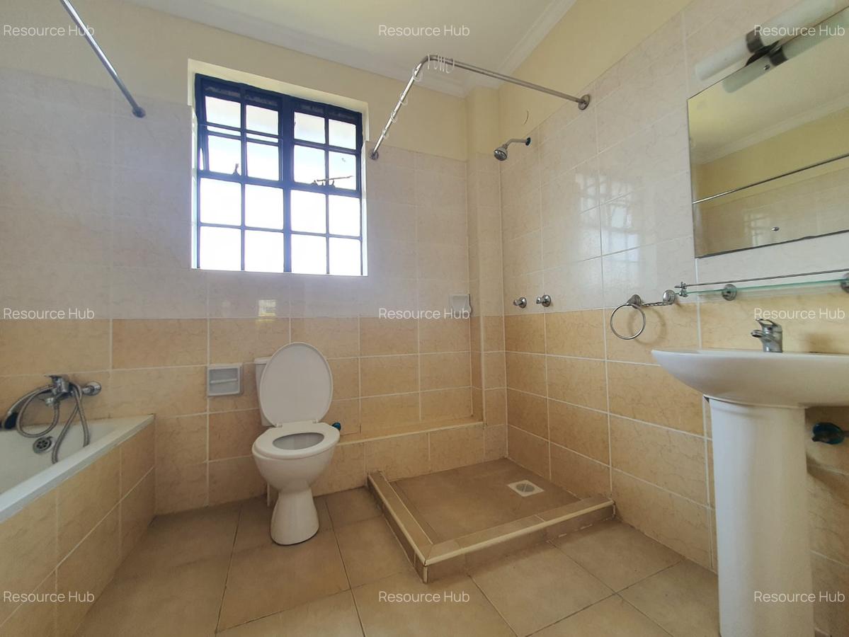 4 Bed Townhouse with En Suite at Loresho - 12