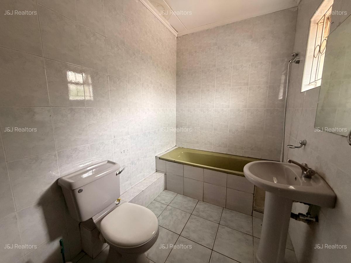 Commercial Property with Fibre Internet in Lavington - 15