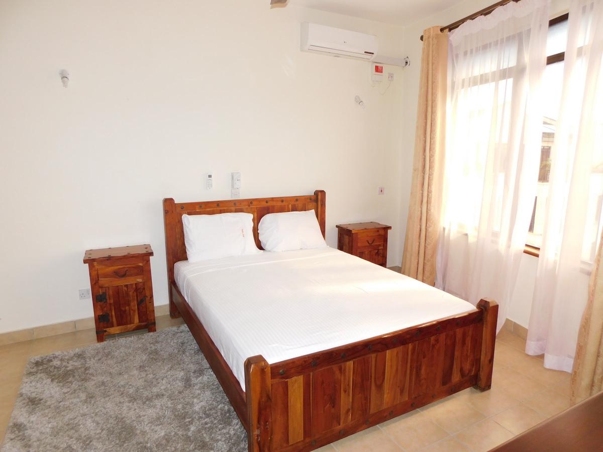 Serviced 3 Bed Apartment with En Suite in Nyali Area - 7