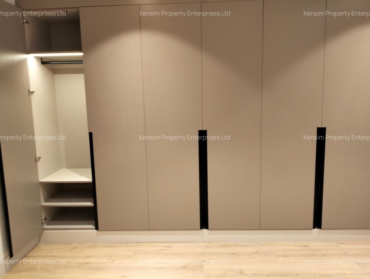 5 Bed Townhouse with En Suite in Westlands Area - 9