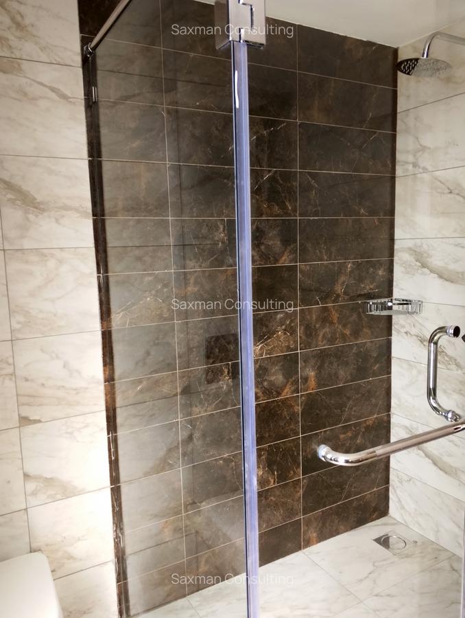 3 Bed Apartment with En Suite in Brookside - 9