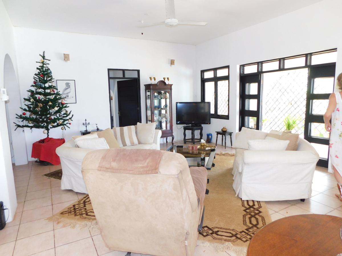 4 Bed House with En Suite in Shanzu - 9