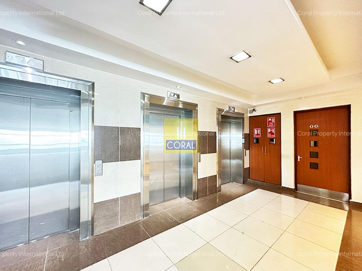 4,066.4 ft² Office in Westlands Area - 6