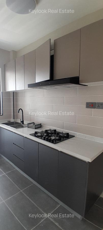 2 Bed Apartment with En Suite at Lavington - 6