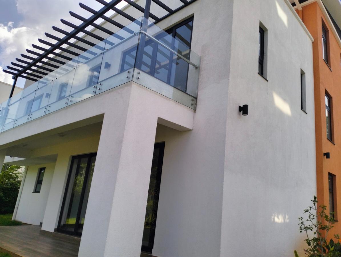 5 Bed Townhouse with En Suite in Kitisuru - 19