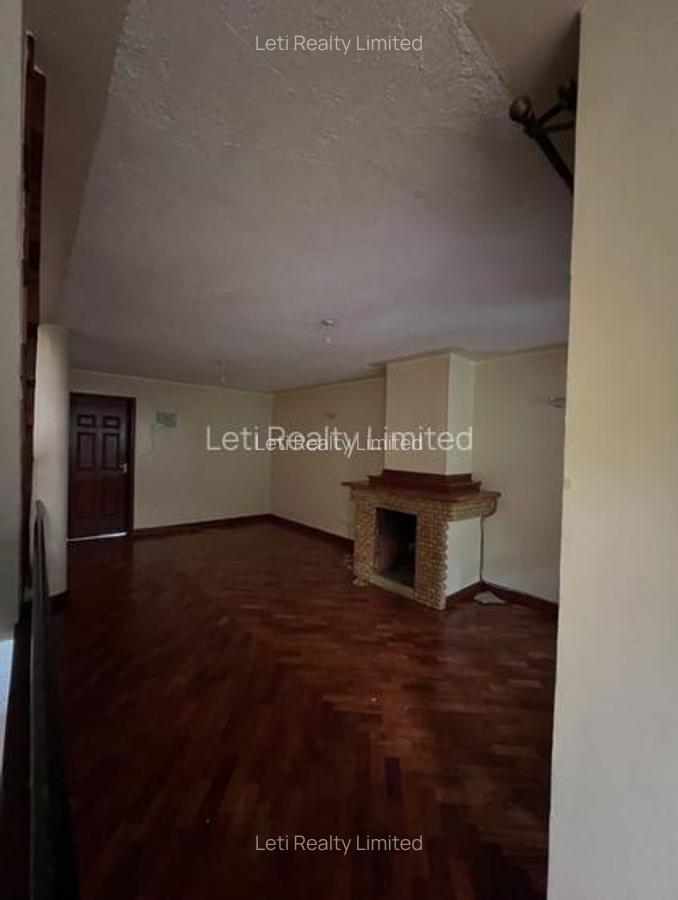 5 Bed Townhouse with En Suite in Lavington - 4