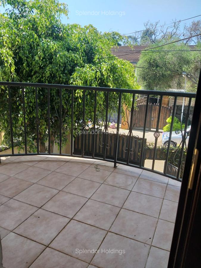 4 Bed Townhouse with En Suite in Lavington - 2