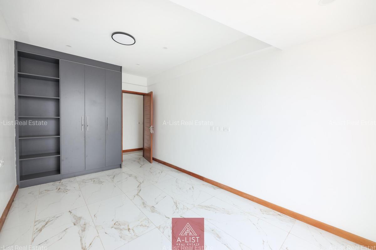 4 Bed Apartment with En Suite at Lantana Road - 8