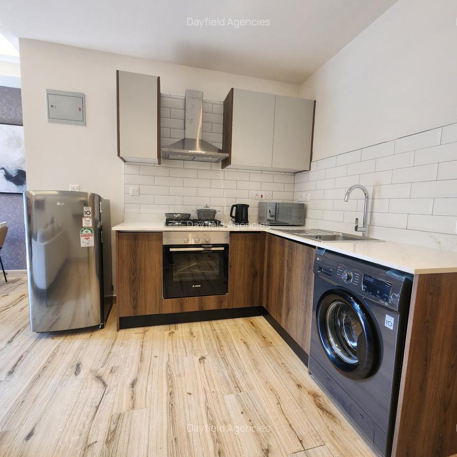 Serviced 1 Bed Apartment with En Suite in Riverside - 17