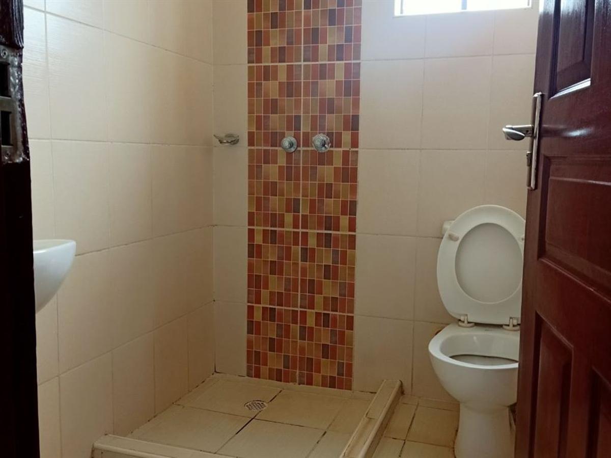 2 Bed Apartment with En Suite at Fourways Junction Estate - 4