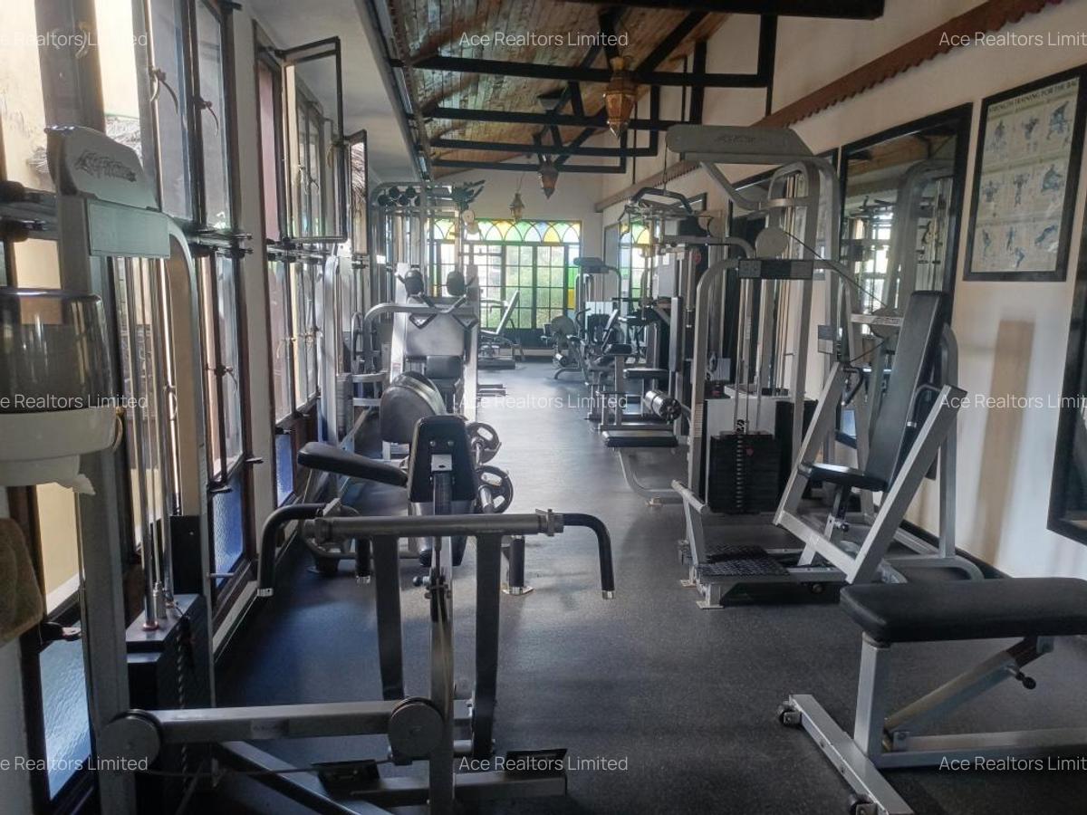 Furnished 65,700 ft² Commercial Property with Backup Generator at Rhapta Road - 14