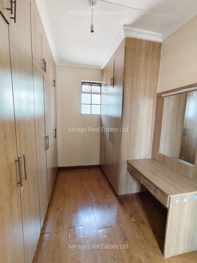 3 Bed Apartment with En Suite in Riverside - 14