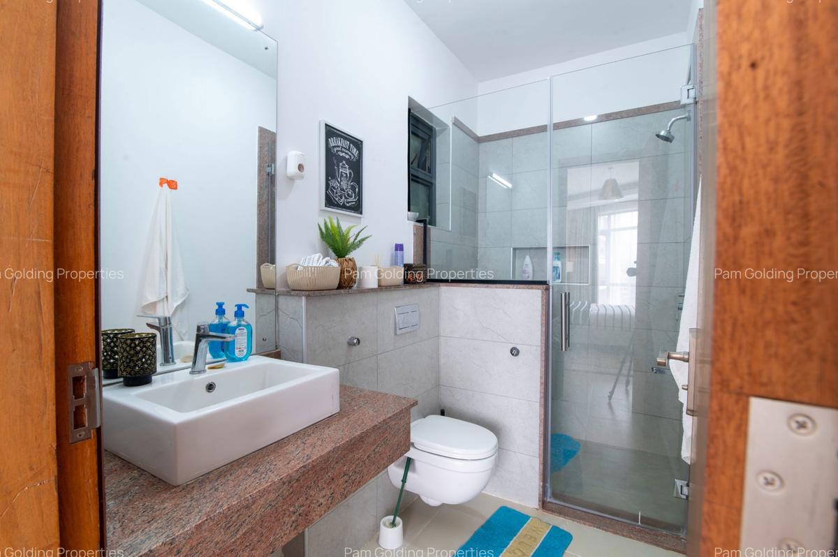 Furnished 2 Bed Apartment with En Suite in Rhapta Road - 15