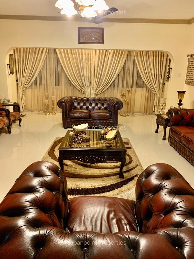 4 Bed House with En Suite in Nyali Area - 2