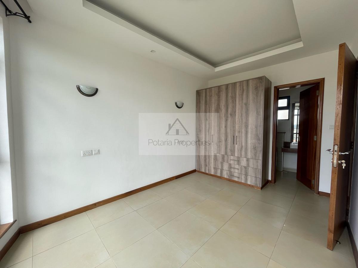 2 Bed Apartment with En Suite in Westlands Area - 5