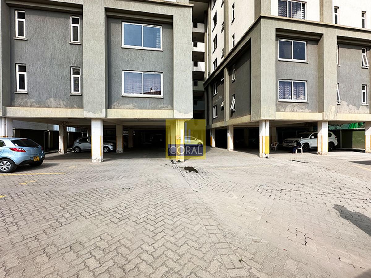 4 Bed Apartment with Borehole in Parklands - 20