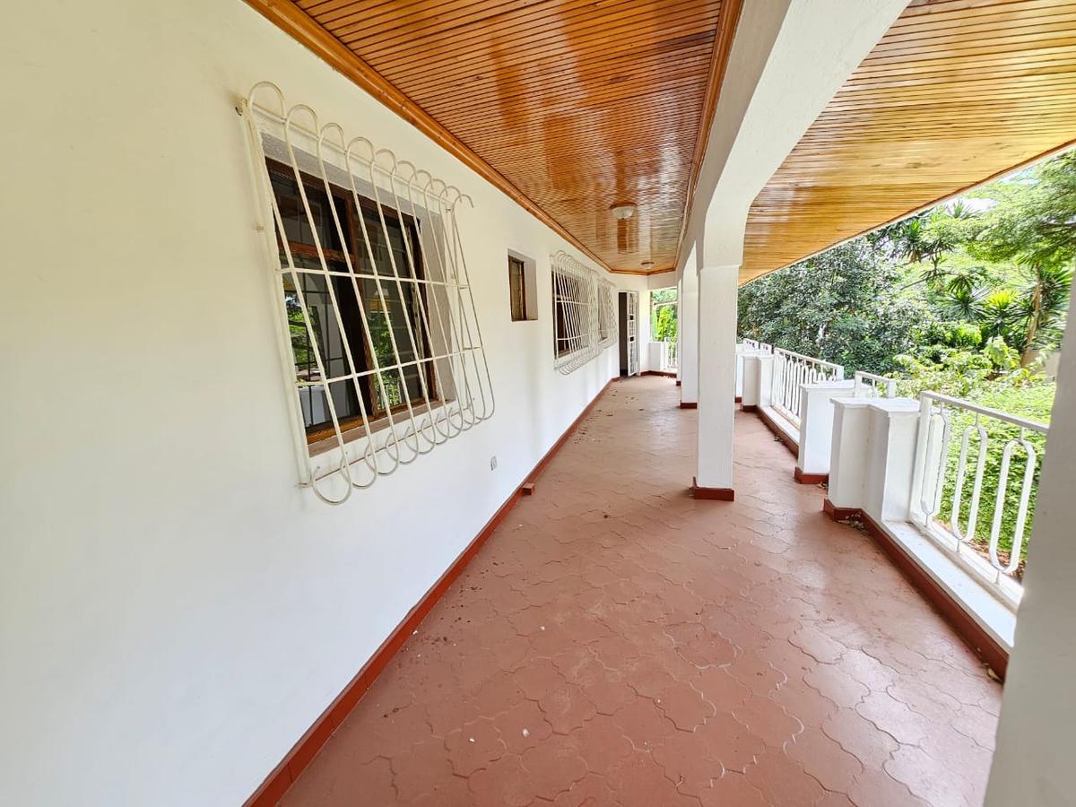 6 Bed House with En Suite in Gigiri - 3