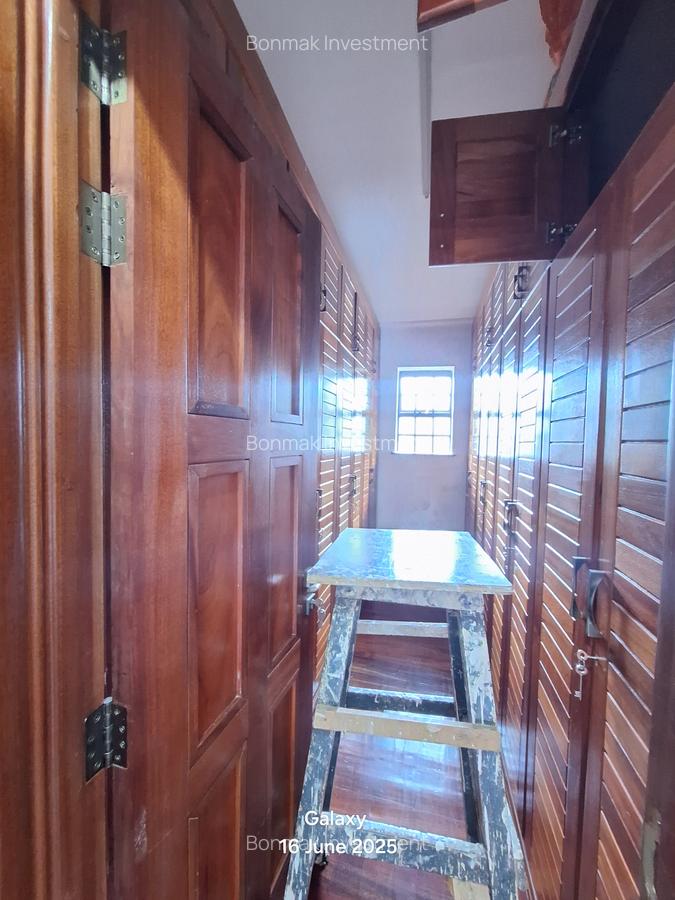 4 Bed Townhouse with En Suite at French Embassy - 15