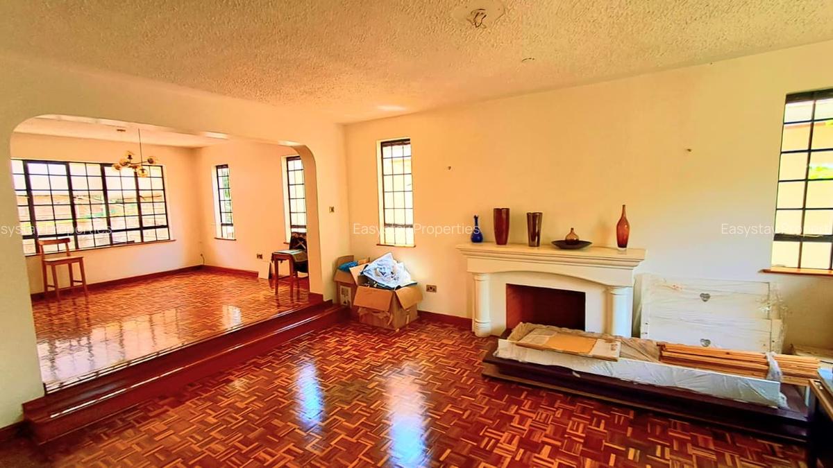 4 Bed Townhouse with En Suite in Lavington - 9