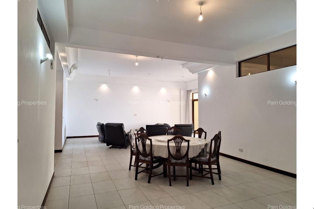 3 Bed Apartment with En Suite in Nyali Area - 5