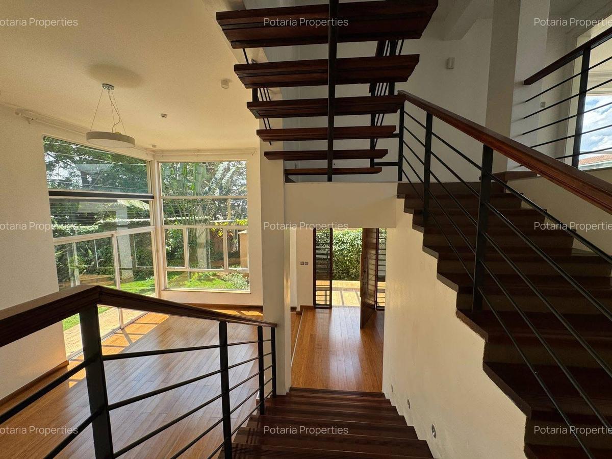 4 Bed Townhouse with En Suite in Lavington - 3