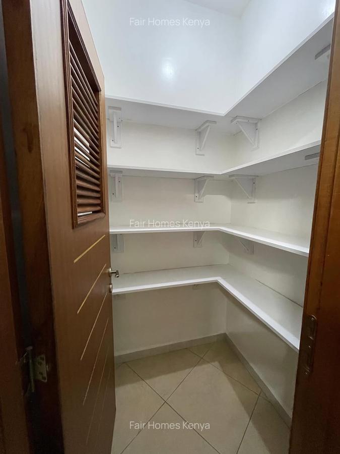 3 Bed Apartment with En Suite at Othaya Road - 10