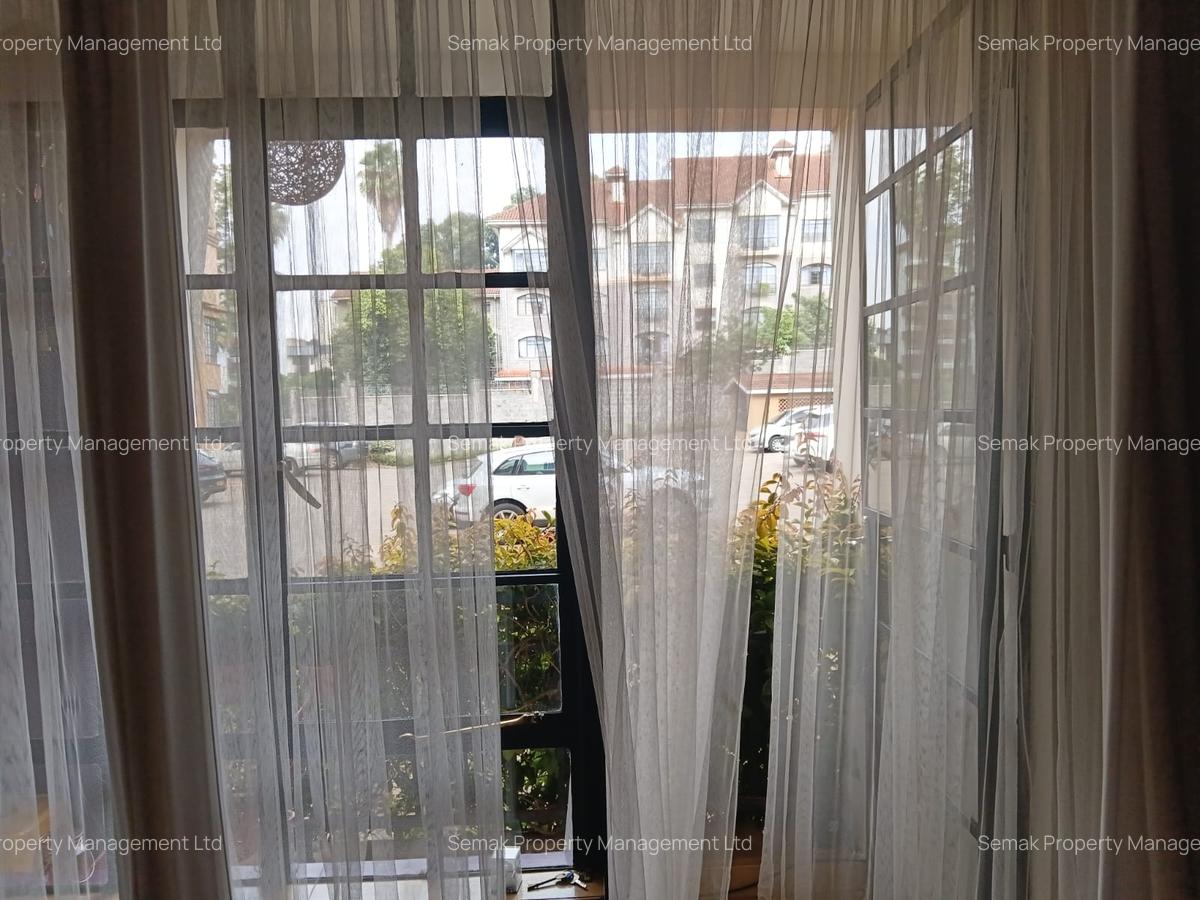 2 Bed Apartment with En Suite at Riverside Drive - 5