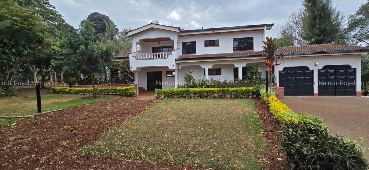 4 Bed House with En Suite at Nyari Close - 1