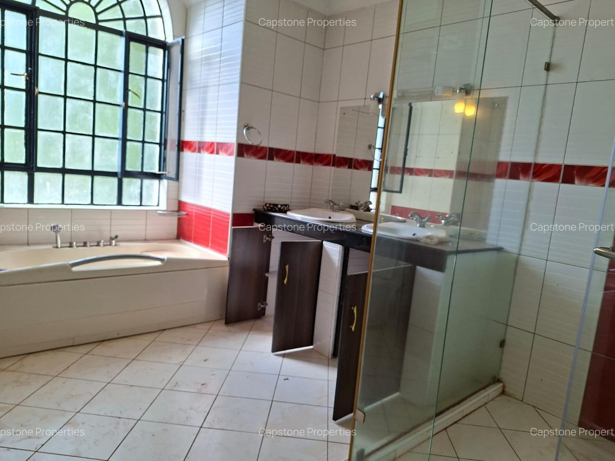 4 Bed Townhouse with En Suite at Runda - 13